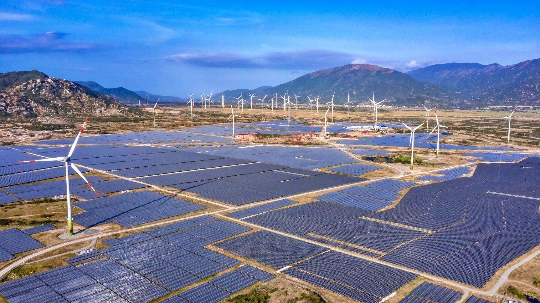 Trăn trở bức tranh nhiều thách thức của điện mặt trời tại Việt Nam