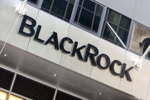 Blackrock-ga-khong-lo-ve-quan-ly-dau-tu-tren-the-gioi