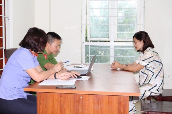 Thua lỗ chứng khoán, nữ thầy bói lừa khách “cắt vía âm” nhằm chiếm đoạt 1.6 tỷ đồng