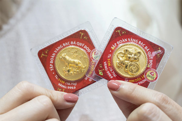 Vang-Than-Tai-PNJ-gom-nhung-loai-nao-Co-nen-mua-Vang-Than-Tai-PNJ-khong