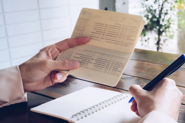 Thấu chi là gì? Có nên vay thấu chi không?