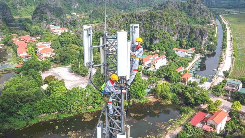 CTR: Một công ty “họ” Viettel thu gần 30 tỷ mỗi ngày
