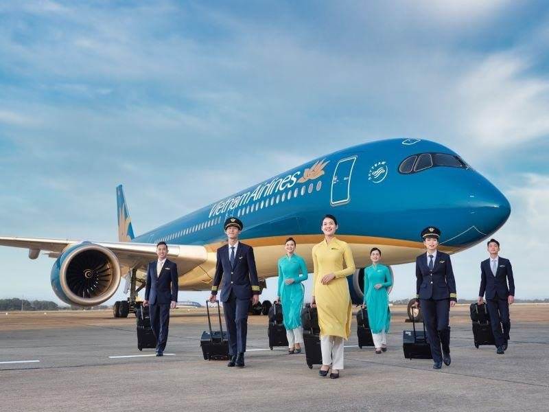 HVN: Vietnam Airlines đạt doanh thu và lãi cao kỷ lục, lương lãnh đạo là bao nhiêu?