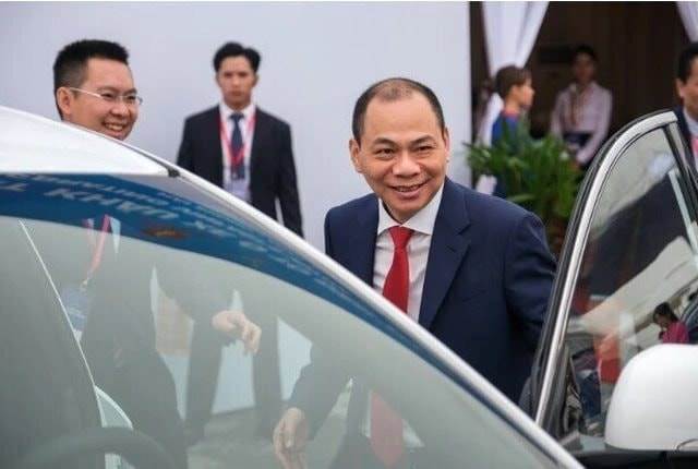 Tỷ phú Phạm Nhật Vượng ưu đãi đặc biệt cho công chức, viên chức, đơn vị nhà nước… tại quê nhà Hà Tĩnh khi mua xe VinFast