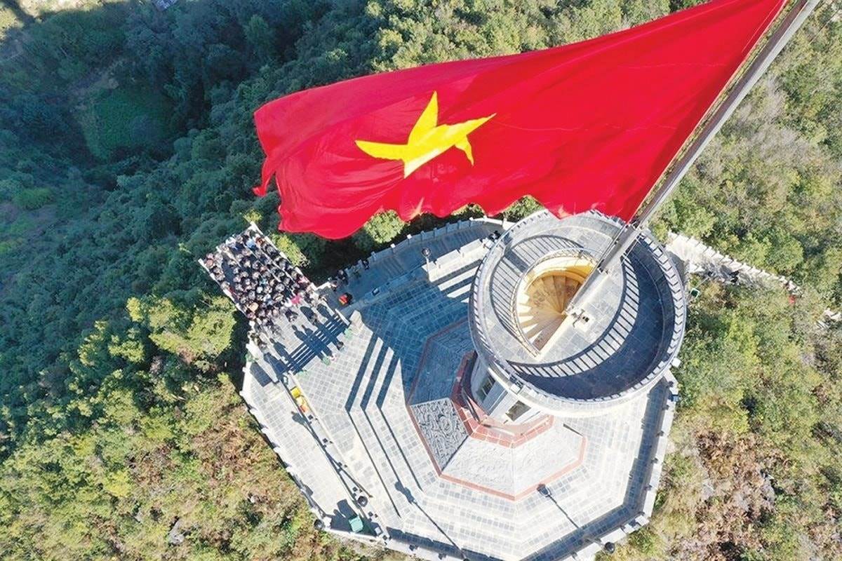 Gặp Thủ tướng, các “cánh chim đầu đàn” Viettel, Petrolimex, PVN mong muốn Chính phủ hỗ trợ phát triển ra thị trường nước ngoài