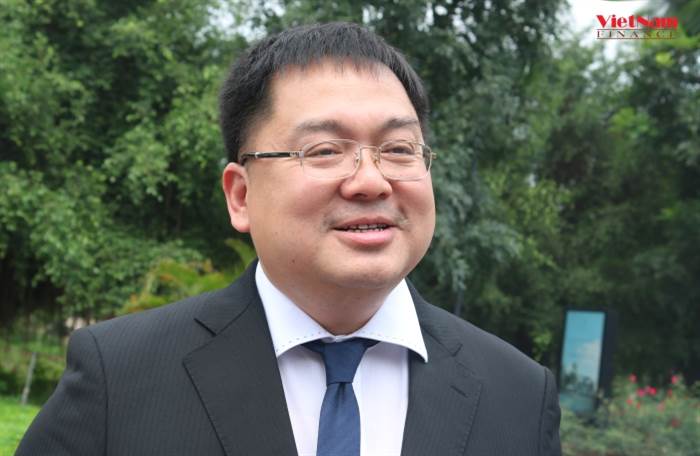 Ông Hoàng Nam Tiến: AI sẽ tạo ra một “tầng lớp vô dụng” dù được học hành bài bản