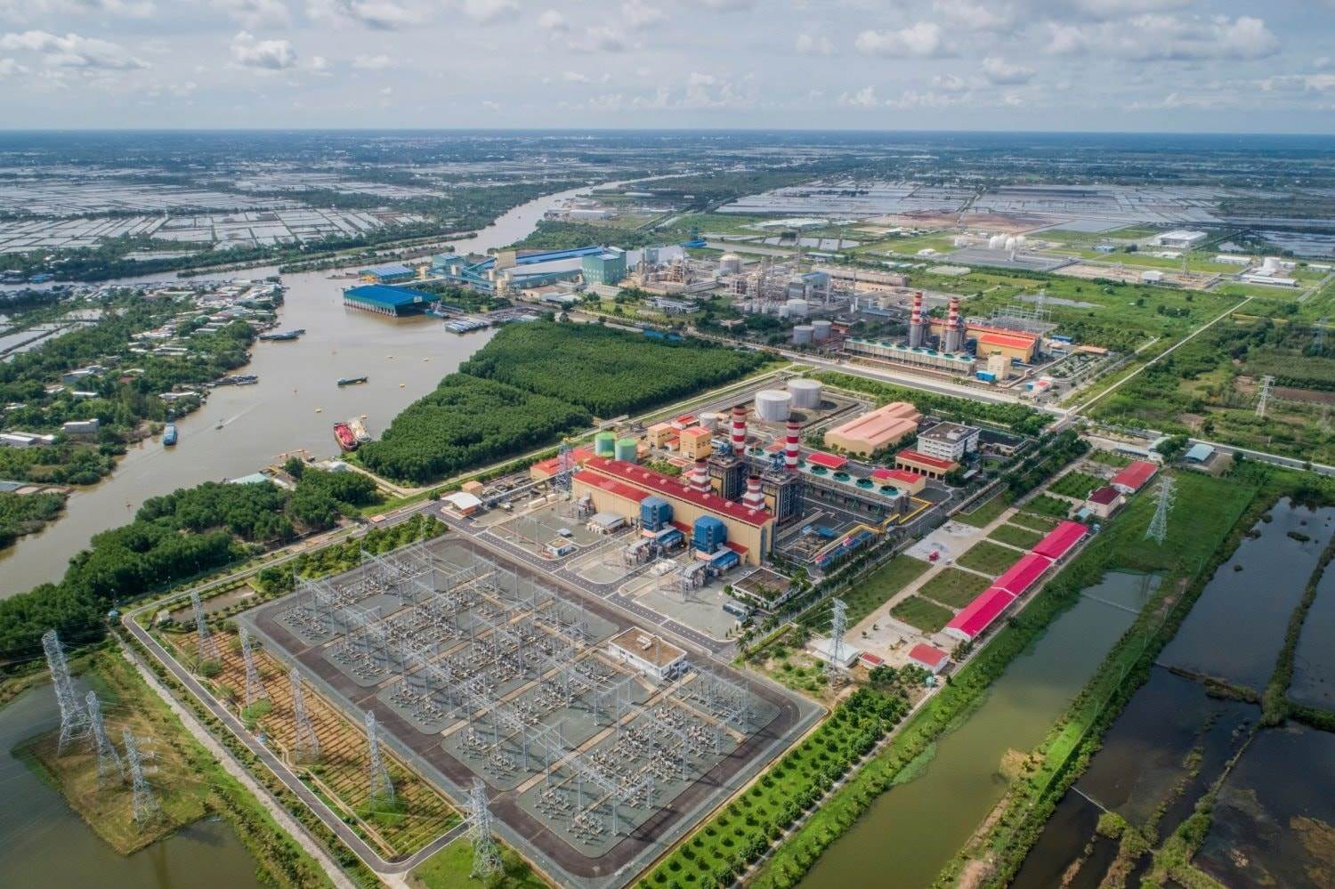 Mỗi ngày nộp ngân sách Nhà nước 355 tỷ đồng, doanh nghiệp này kinh doanh gì mà nguồn thu “khủng” vậy?
