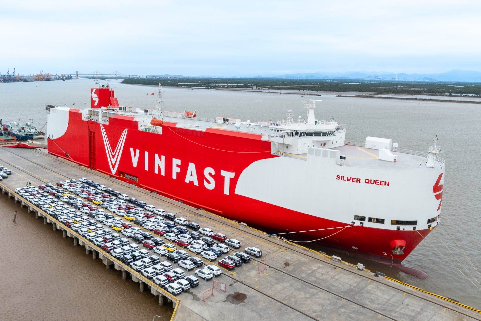 Báo Indonesia khen VinFast ‘lên mây’: Như luồng gió mới thổi từ phương Đông, mang lời hứa về cuộc cách mạng xe điện, niềm hy vọng cho Indonesia tự sản xuất ô tô