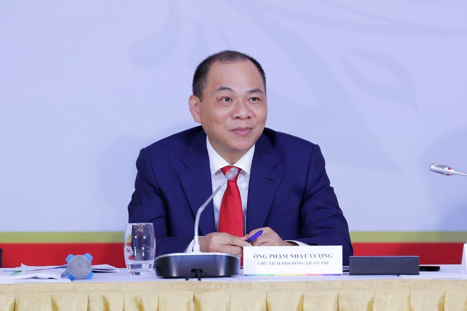 VIC: Giá trị tập đoàn của tỷ phú Phạm Nhật Vượng lần đầu vượt 200.000 tỷ sau 18 tháng