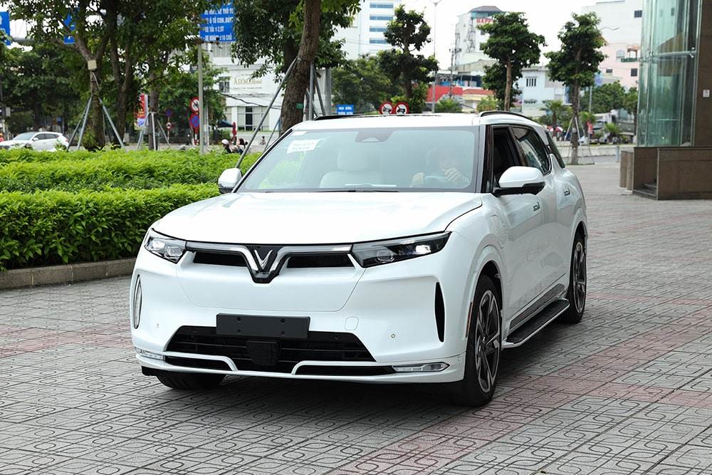 VinFast VF 9 phiên bản President còn đang ‘thai nghén’, VF 3 bản bán tải đã xuất hiện
