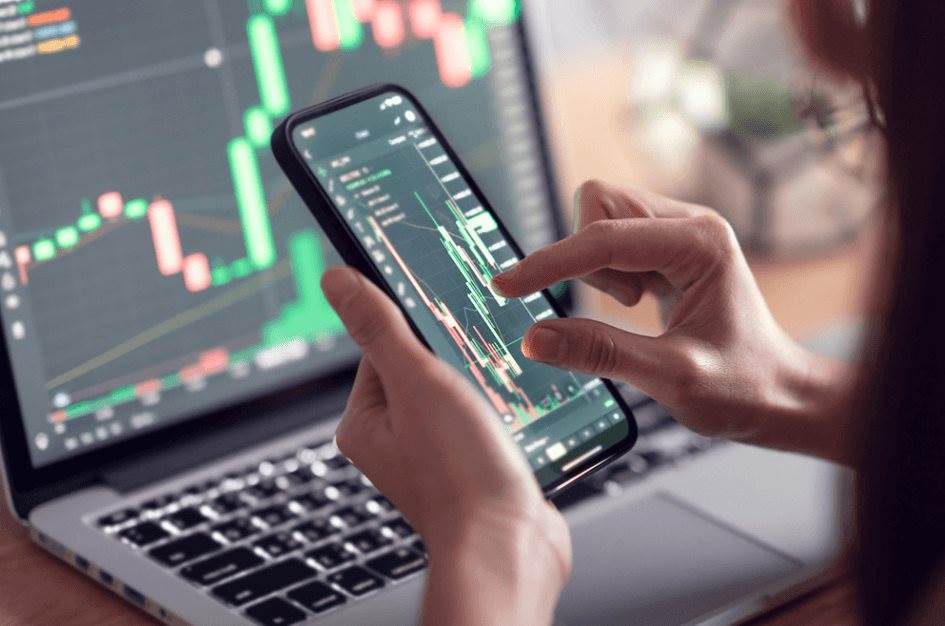 Lộ diện những “cánh chim báo bão” của tự doanh: VIX, VietinBank Securities thắng lớn với một nhóm cổ phiếu, cổ đông HSC lo ngại vì FPT
