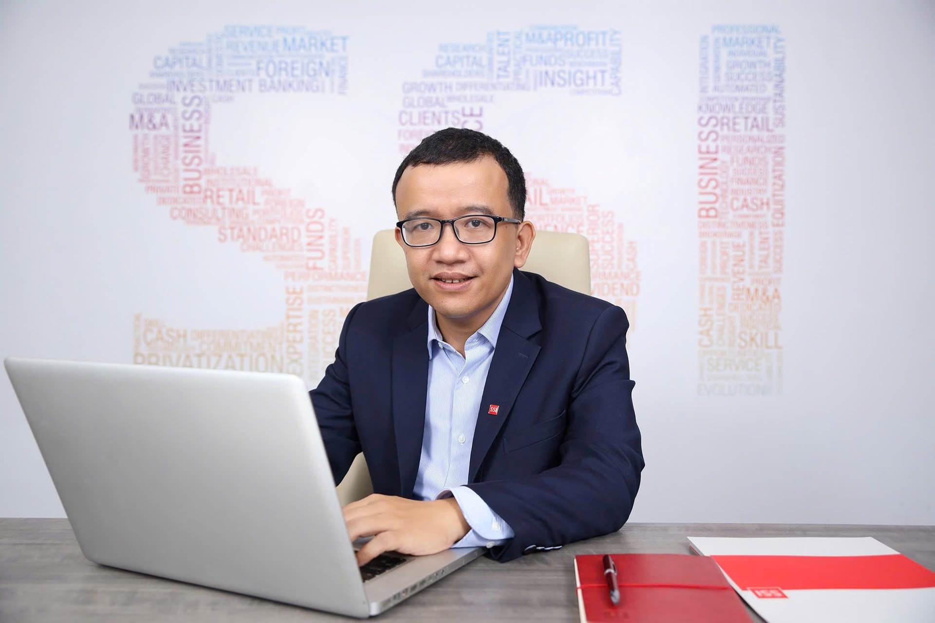 Chuyên gia SSI chỉ ra 2 ngành “an toàn” trong “bão thuế”