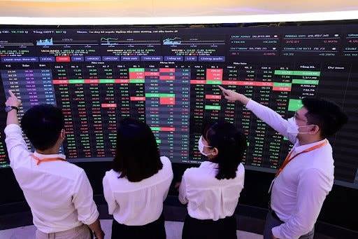 MBS: Đây là thời điểm tái cơ cấu danh mục sang một số nhóm ngành ít chịu tác động trực tiếp từ thương chiến