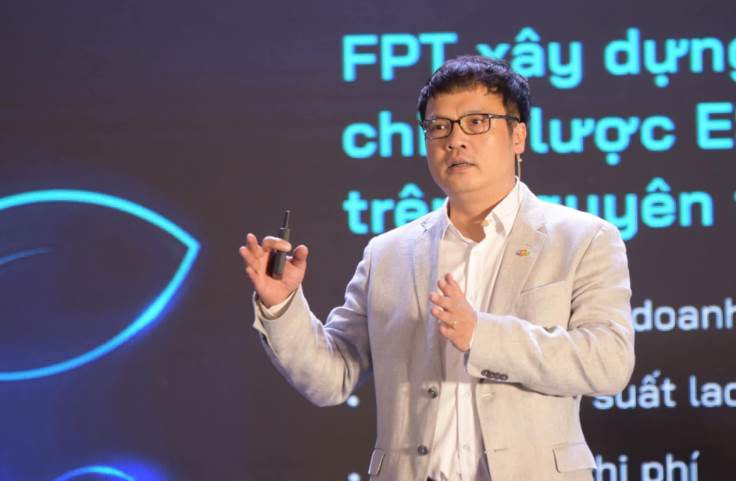 Tổng giám đốc FPT: Anh Trương Gia Bình một năm có đến 90 tiếng lên lớp, tôi có 75 tiếng, không đủ sẽ bị giảm 1/4 lương tháng 13