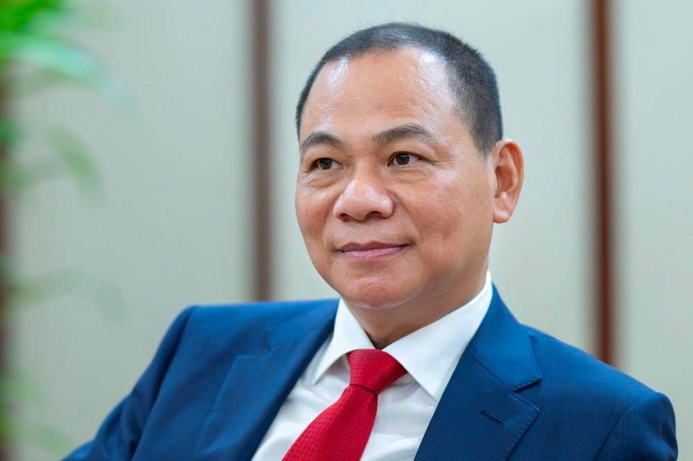 VIC: ĐHCĐ Vingroup – Ông Phạm Nhật Vượng đặt mục tiêu 300.000 tỷ đồng doanh thu, 10.000 tỷ lợi nhuận sau thuế
