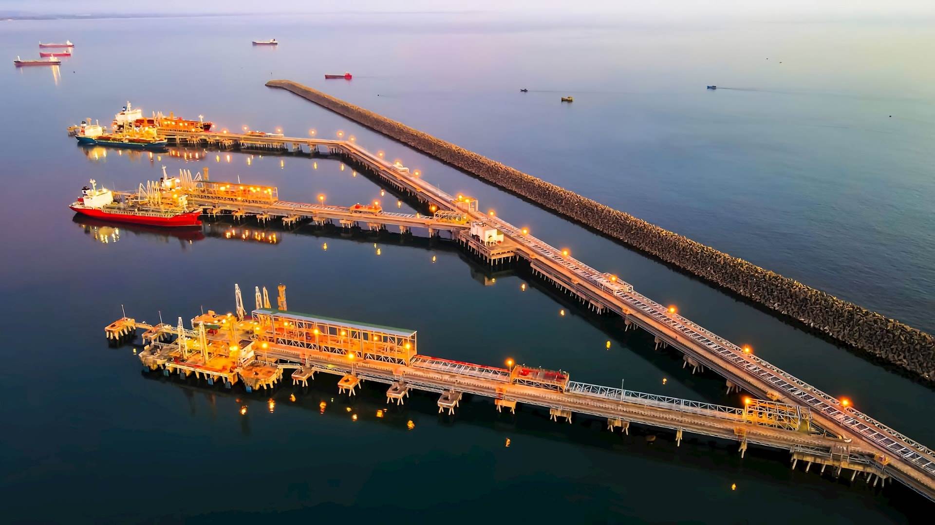 BSR: Sắp tăng vốn điều lệ lên 50.000 tỷ đồng: PVN sẽ cân nhắc thoái vốn, đã trao đổi sơ bộ với NĐT từ Trung Đông