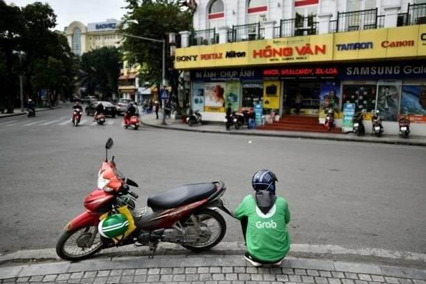 Bất chấp sức ép từ Xanh SM và Be Group, Grab công bố doanh thu tại Việt Nam tăng gấp đôi sau 2 năm, lên gần 6.000 tỷ đồng