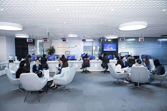 SBS: Có tới 16.709 cổ đông nhưng chỉ 2 người đi họp, Chứng khoán SBS tổ chức ĐHCĐ bất thành