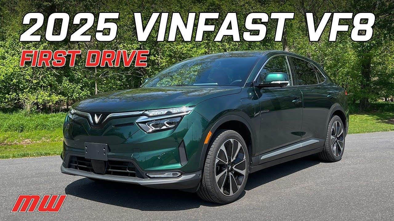 VinFast VF 8 đời mới nhất tới Mỹ, chuyên trang xe mượn lái thử: 3 điểm trọng yếu được đánh giá thế nào?