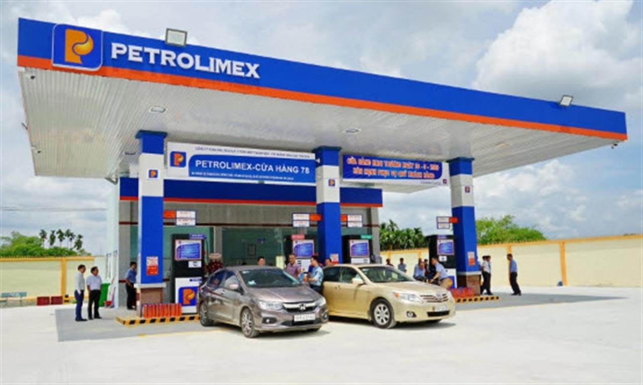 PLX: Cổ phiếu Petrolimex bất ngờ “có biến”