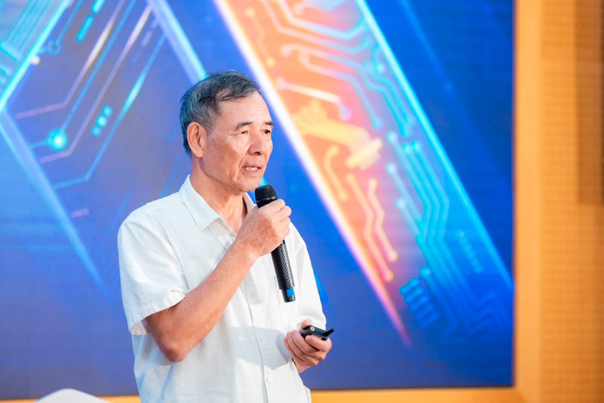 FPT “kích hoạt” chương trình đào tạo nhân lực đặc biệt: AI được ứng dụng tối đa vào xây dựng nội dung, bài kiểm tra, sản xuất video…