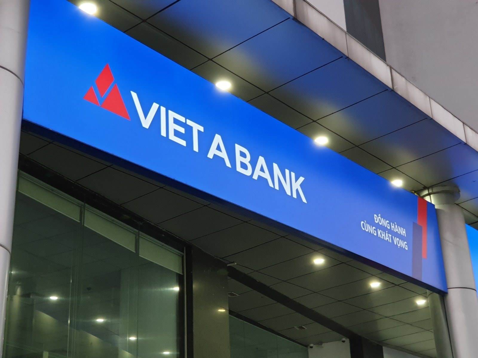VAB: Gần 540 triệu cổ phiếu VietABank sắp “chuyển nhà” sang sàn HoSE