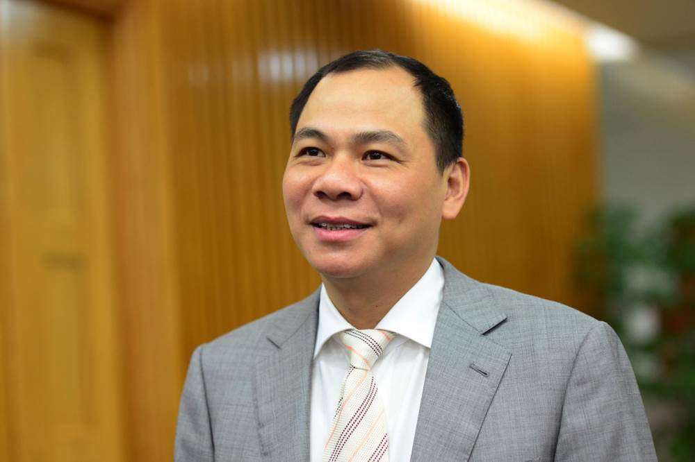Tài sản của tỷ phú Phạm Nhật Vượng bằng tổng 8 người giàu kế tiếp, ‘nắm tay’ vợ vào top 10 người giàu nhất, CEO Gelex xuất hiện sau nhiều năm vắng bóng