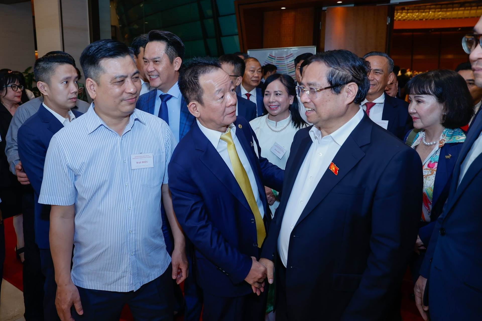 Thủ tướng khẳng định Việt Nam chuẩn bị phát động toàn dân thi đua làm giàu, ông Vũ Văn Tiền kiến nghị gì?