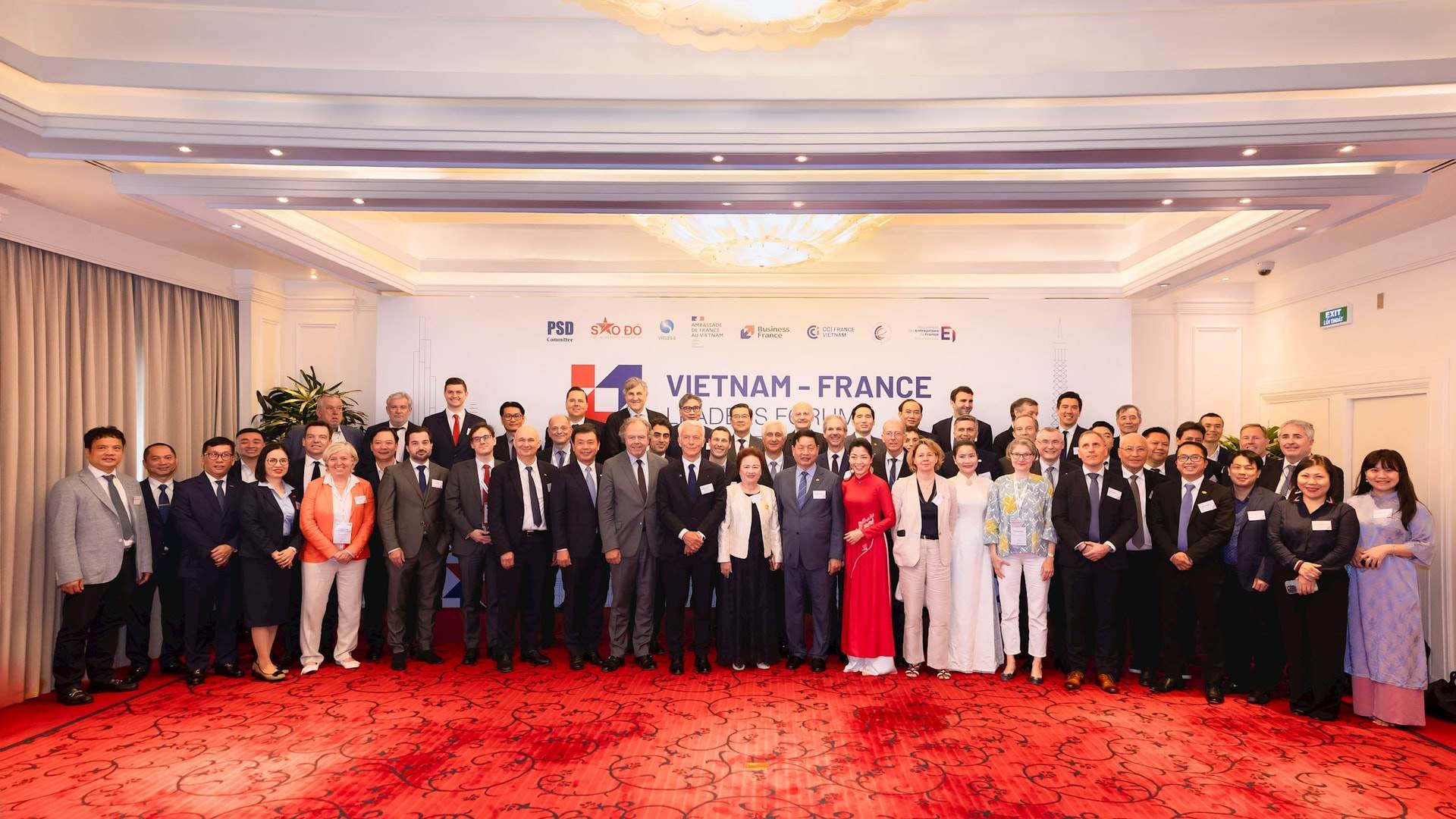 Chủ tịch FPT Trương Gia Bình đề xuất chiến lược “đồng hiện diện” với các doanh nghiệp Pháp