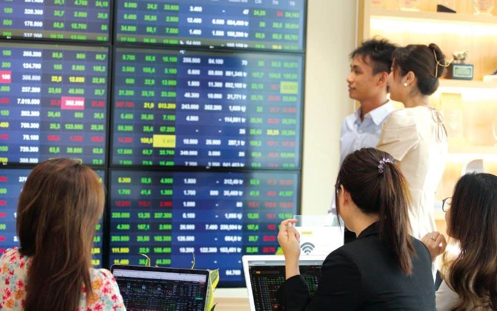 HCM: Tăng vốn điều lệ trên 10.000 tỷ
