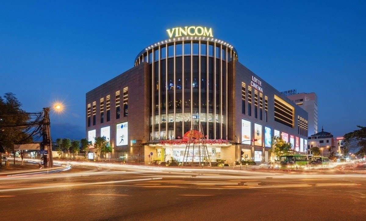 VRE: Sở hữu hệ thống điện mặt trời tương đương công suất một nhà máy điện quy mô nhỏ