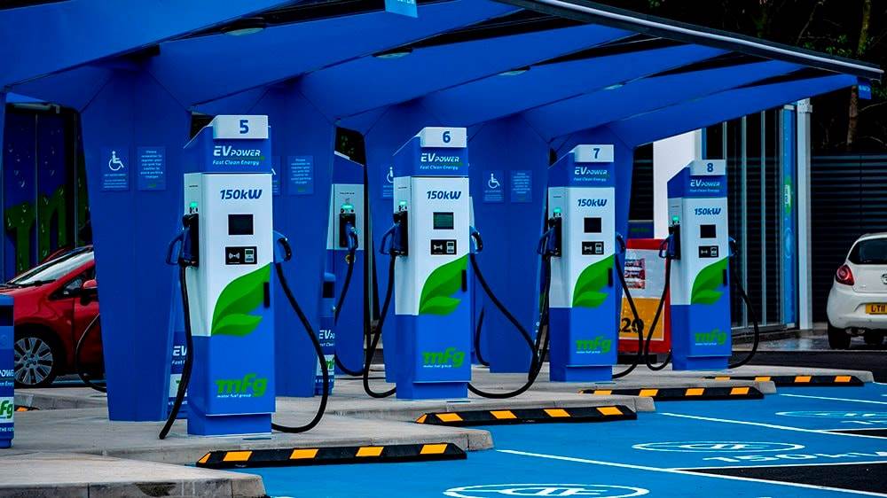 Hà Nội hướng tới việc cấm xe xăng vào vành đai, doanh nghiệp niêm yết nào hưởng lợi?