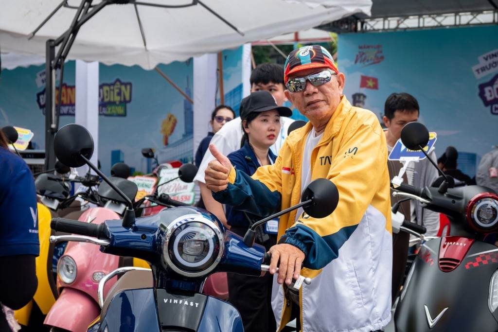 Xe điện, đã lợi phải tiện