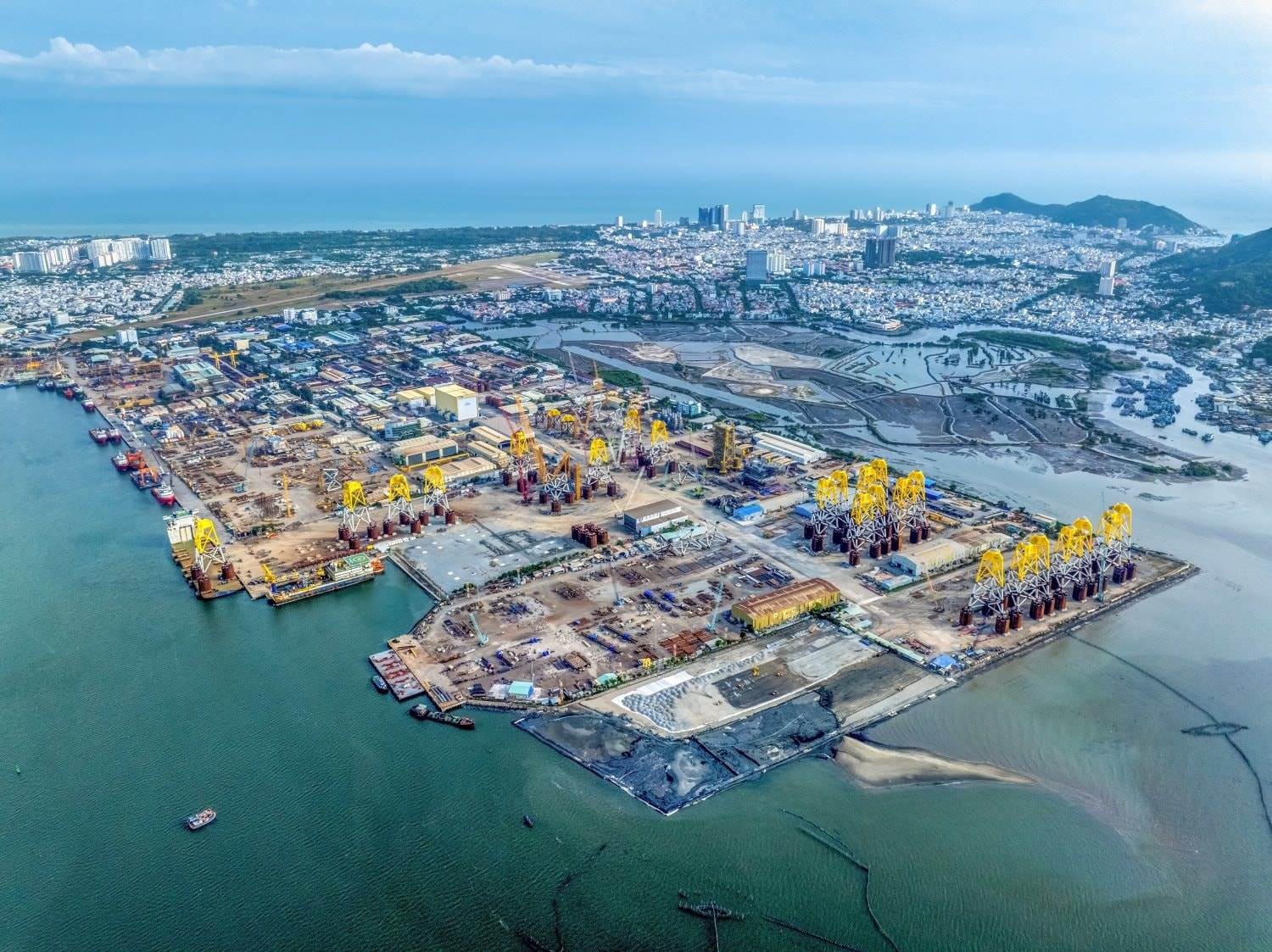Loạt doanh nghiệp Nhà nước “dưới trướng” Bộ Tài chính đang kinh doanh thế nào?