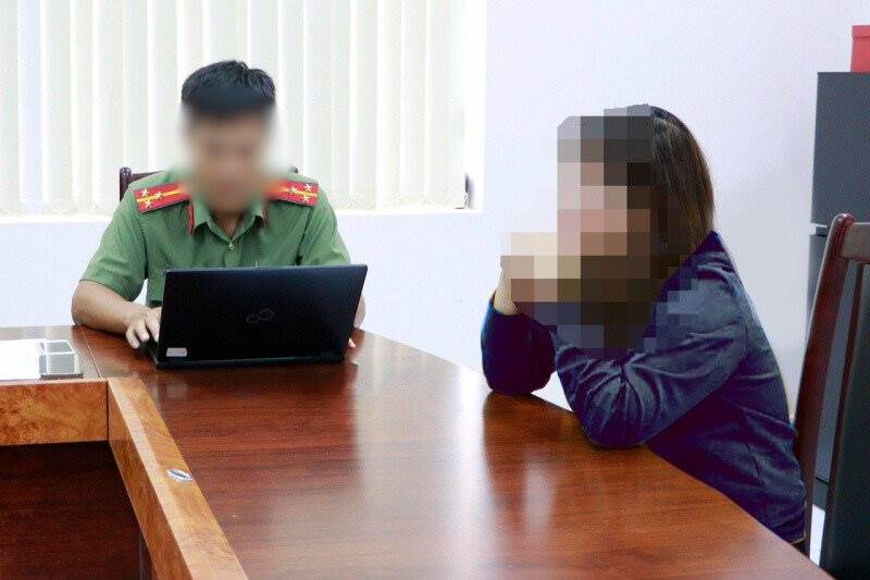 Tin “thầy” chứng khoán online phím mã nào thắng mã đó, hai người nạp tiền đầu tư rồi mất sạch 15 tỷ, vội báo công an