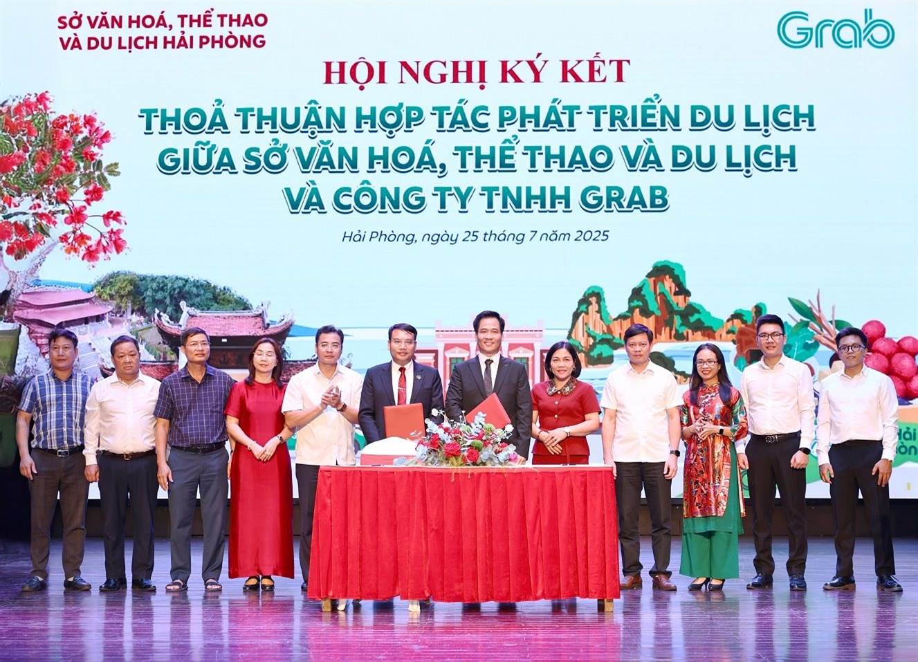 Hợp tác với Hải Phòng, Grab sẽ triển khai phiên bản Food Tour trên ứng dụng