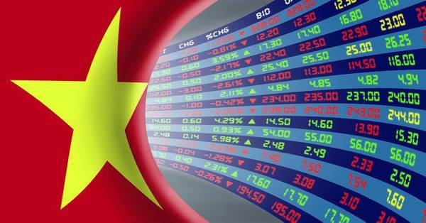 Tiền ồ ạt đổ vào chứng khoán khi VN-Index vượt đỉnh lịch sử, thanh khoản khớp lệnh cao kỷ lục