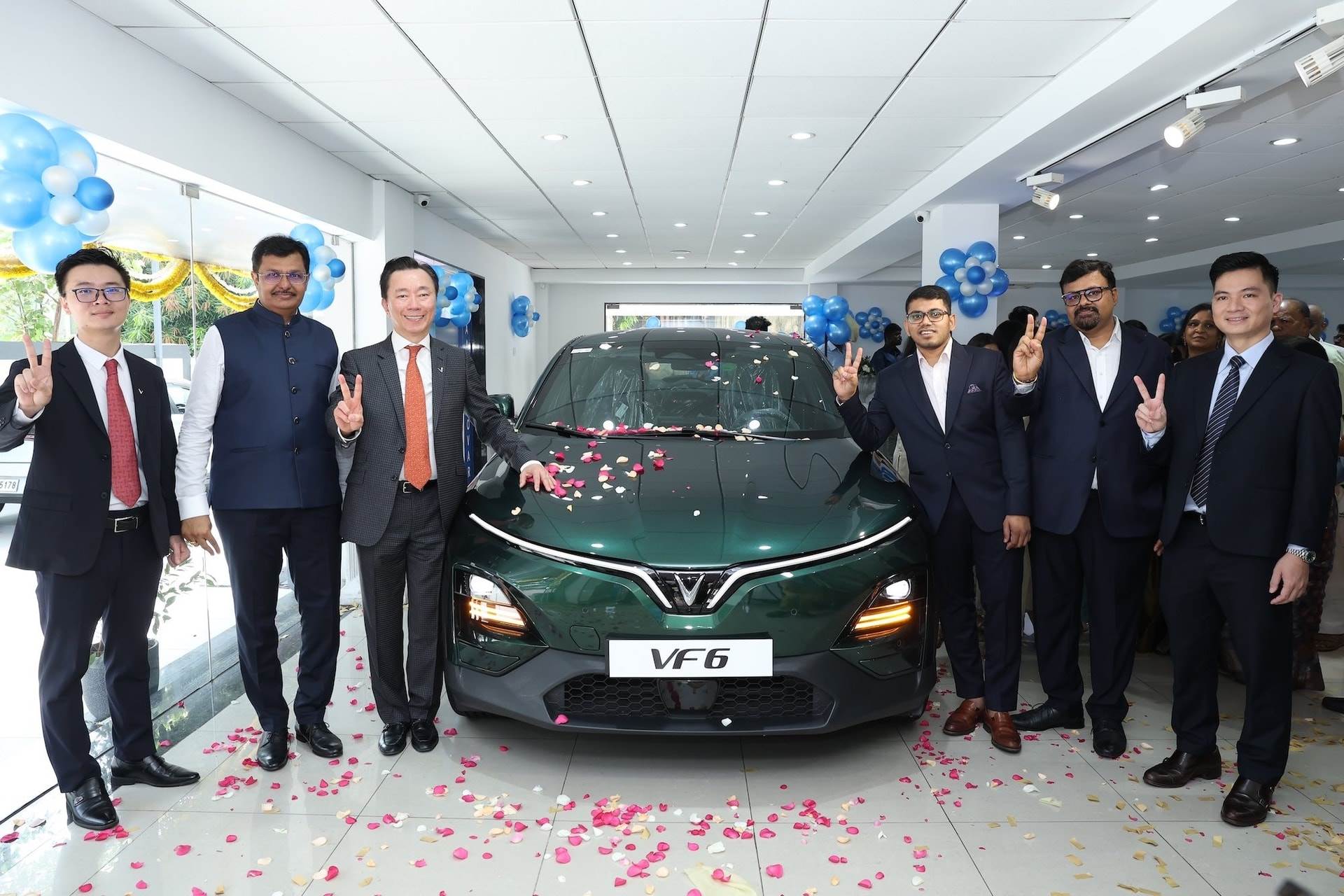 VIC: VinFast khai trương showroom lớn nhất tại Ấn Độ