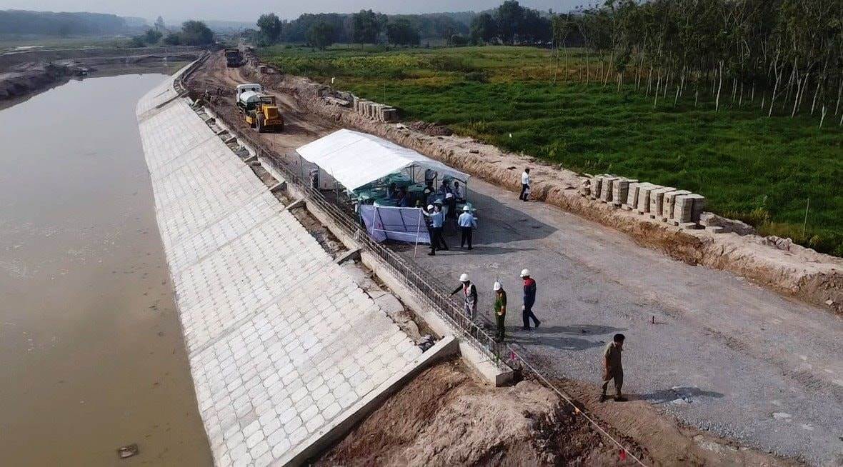 LHC: Người nhà lãnh đạo muốn gom thêm cổ phiếu vùng đỉnh lịch sử, Thuỷ lợi Lâm Đồng có gì?