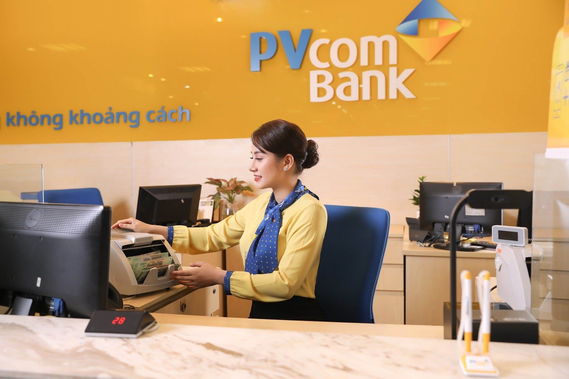 Lãi thuần sụt giảm, PVCombank vẫn báo lãi lớn nhờ thu hồi nợ