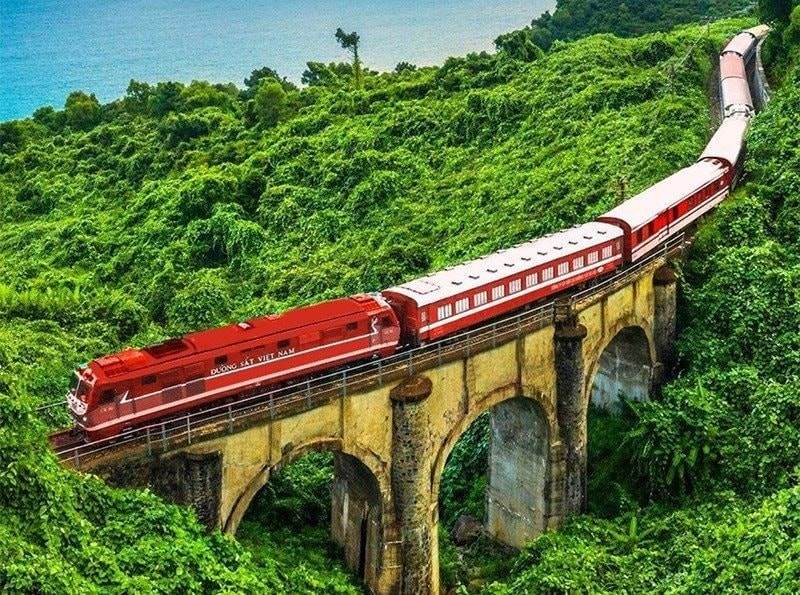 Đột phá với những đoàn tàu 5 sao, Tổng Công ty Đường sắt Việt Nam báo lãi gấp đôi trong quý 2/2025