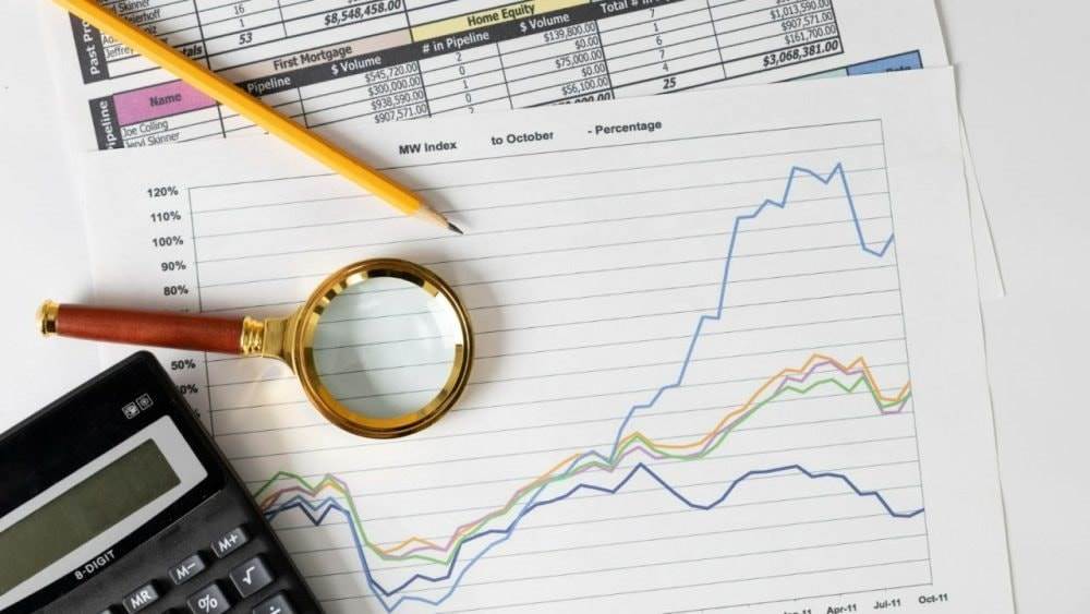 Giá cổ phiếu thay đổi như thế nào sau ngày giao dịch không hưởng quyền?