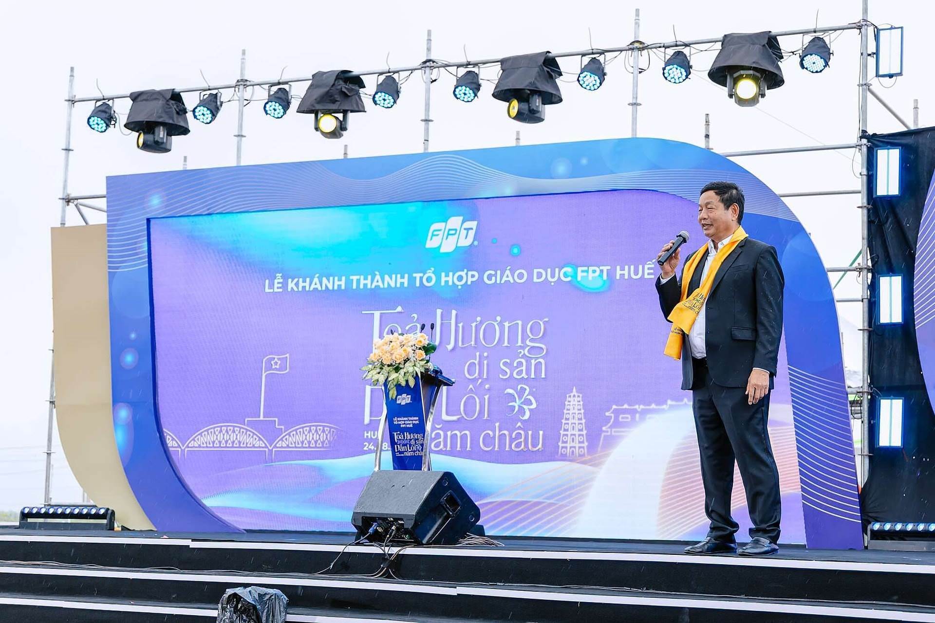 FPT đã thực sự đưa AI, Robotics… vào chương trình lớp 1