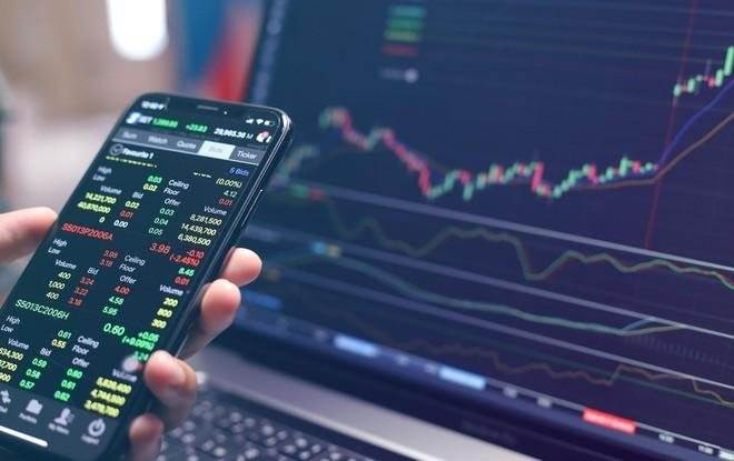 Cổ phiếu chứng khoán tiếp tục “nổi sóng”, VN-Index kéo dài chuỗi tăng điểm