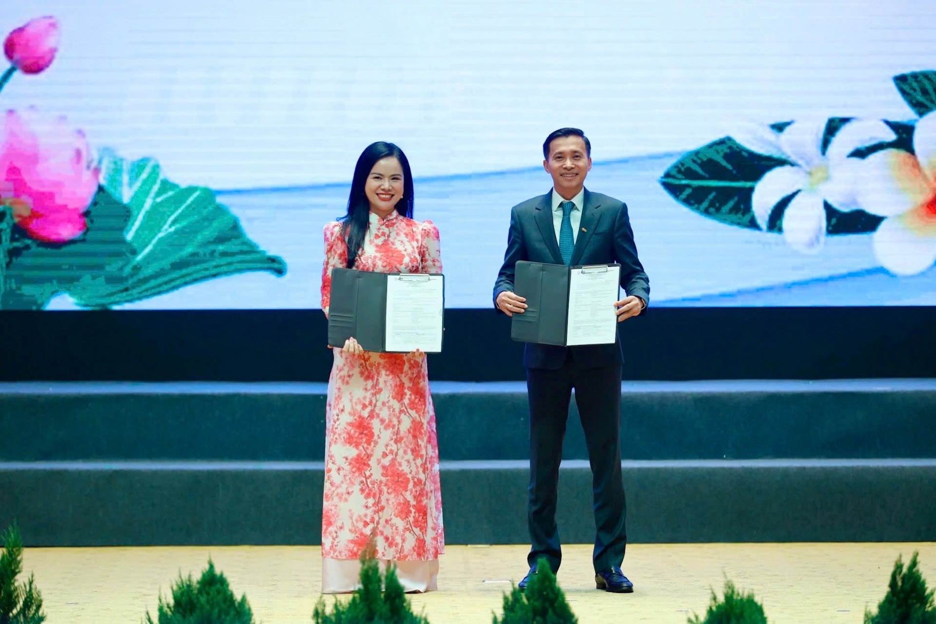 6 tháng thi công thần tốc, T&amp;T Group của Bầu Hiển hoàn thành đường dây truyền tải điện gió Savan 1 từ Lào về Việt Nam trước thềm Đại lễ A80