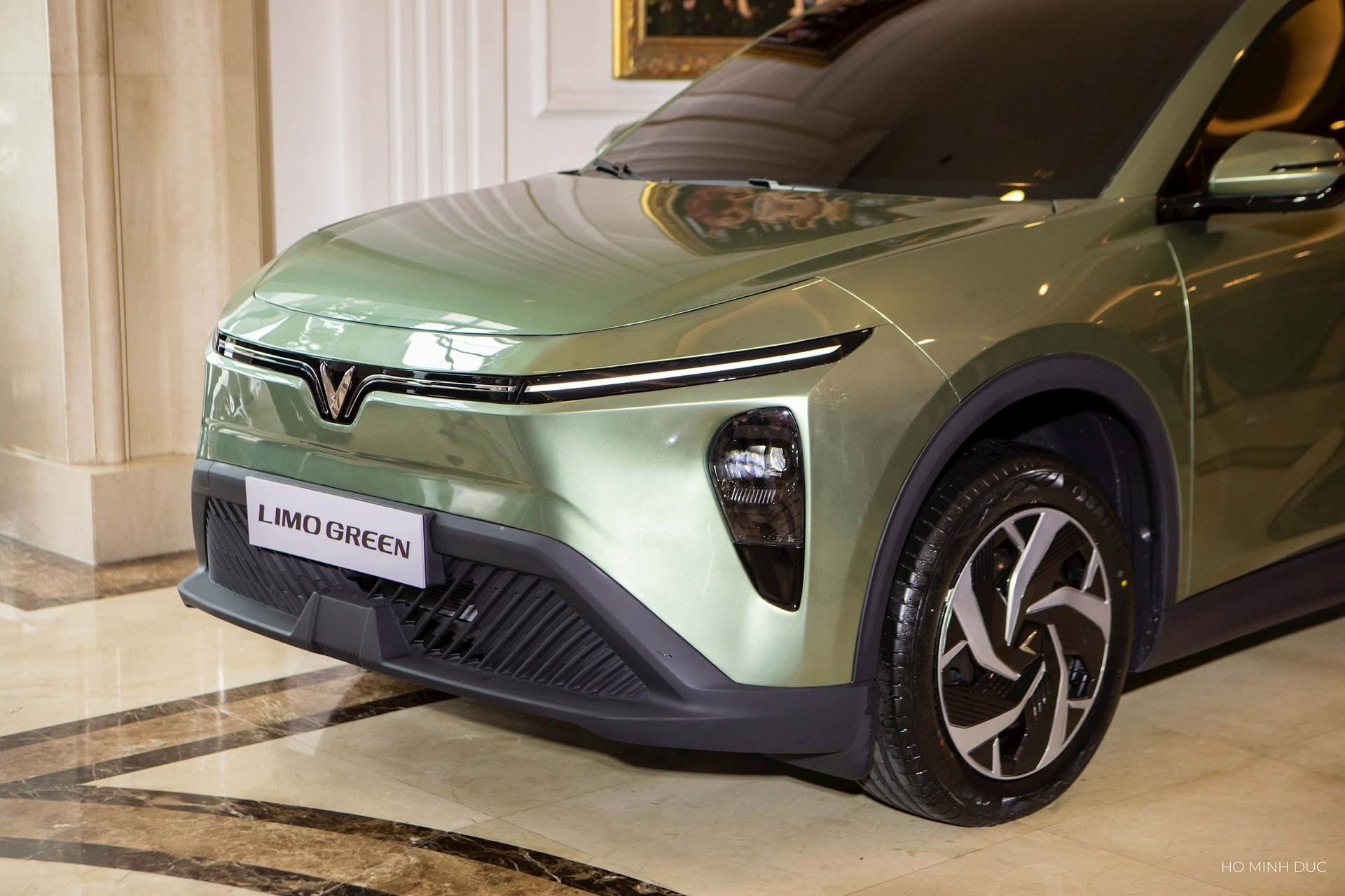 ‘Sinh sau đẻ muộn’ nhưng VinFast Limo Green có cải tiến lần đầu thấy: Hiện đại không kém Tesla