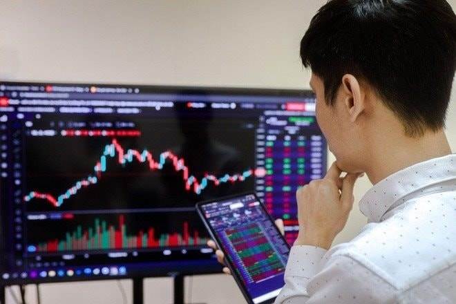Góc nhìn chuyên gia: VN-Index kỳ vọng sớm quay lại đà tăng nhưng chưa nên giải ngân mới