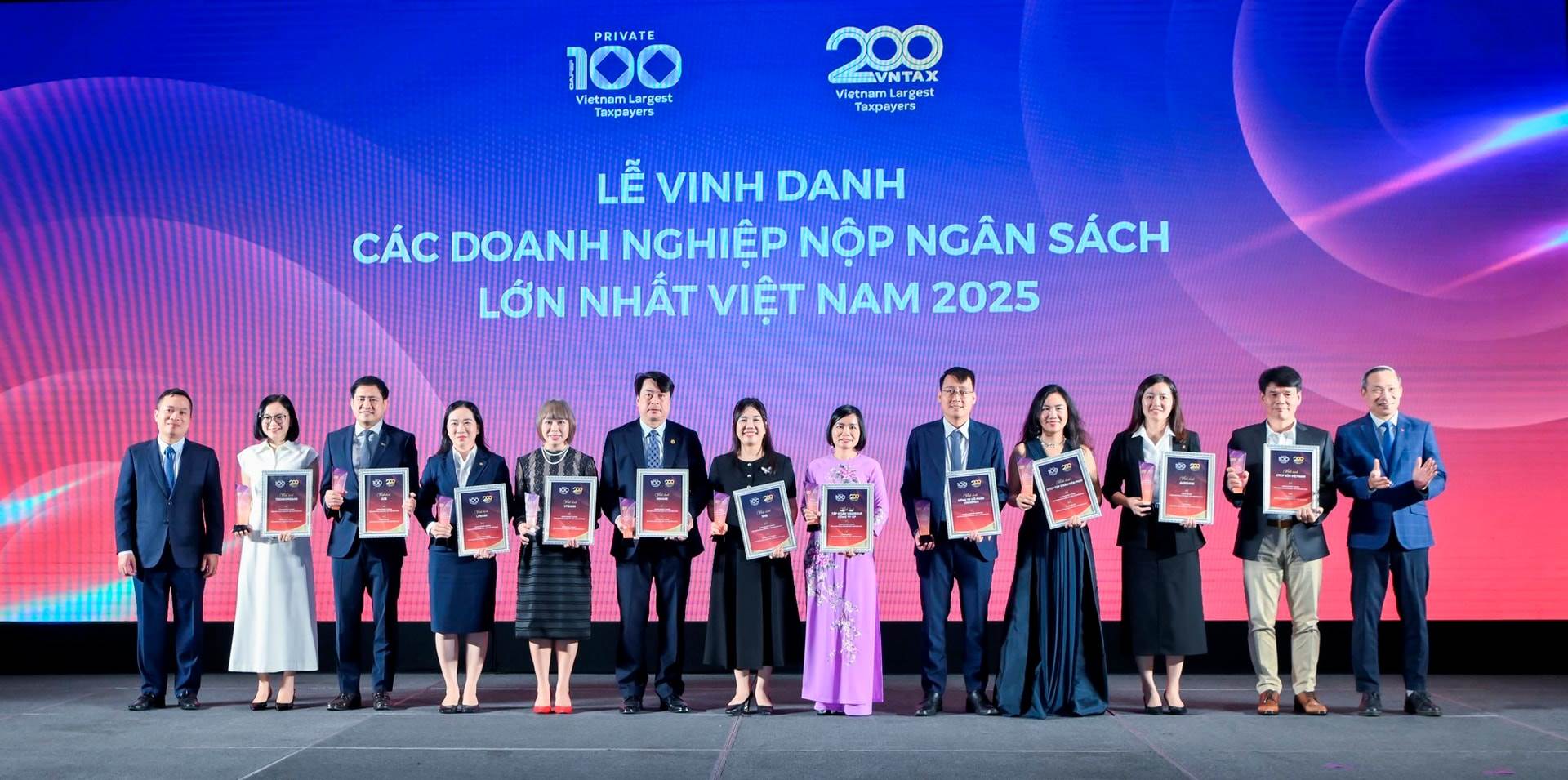 Lễ Vinh danh Doanh nghiệp nộp ngân sách lớn nhất 2025: Đại diện các doanh nghiệp đóng góp hàng trăm nghìn tỷ góp mặt