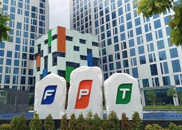 FPT: Báo lãi ròng gần 6.000 tỷ, doanh thu khối công nghệ vượt 1 tỷ USD sau 8 tháng