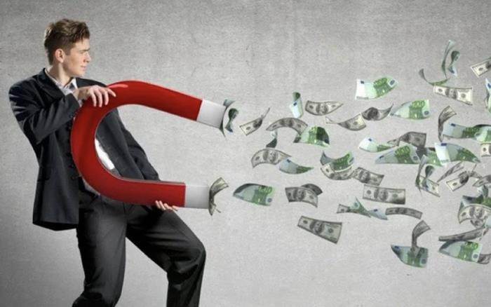 Chứng khoán đối diện hai “cơn gió ngược”, chuyên gia chỉ ra một số nhóm cổ phiếu đang có tín hiệu hút tiền trở lại
